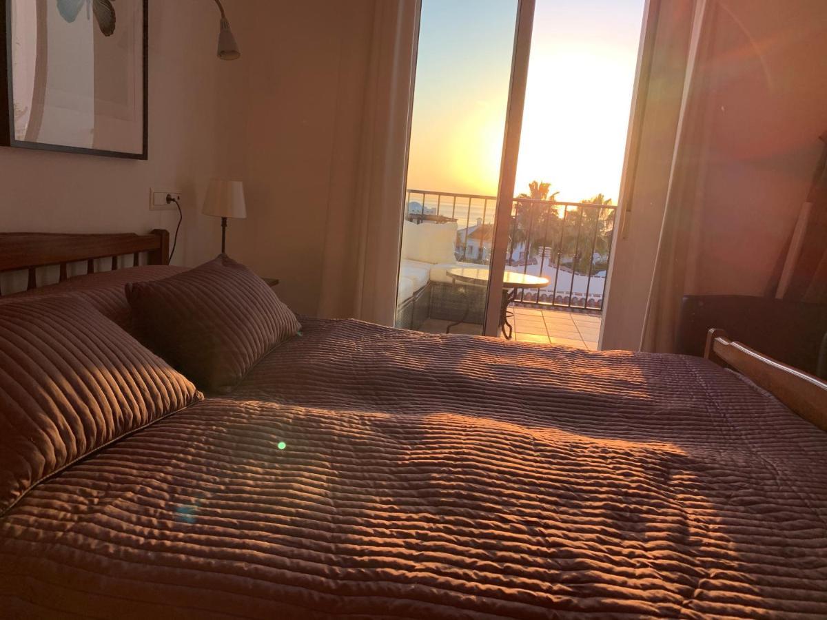 Apartment Playa Burriana, Tva Terasser, Havsutsikt, Pool *